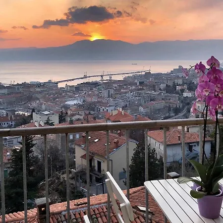 Linden Trsat With Balcony *